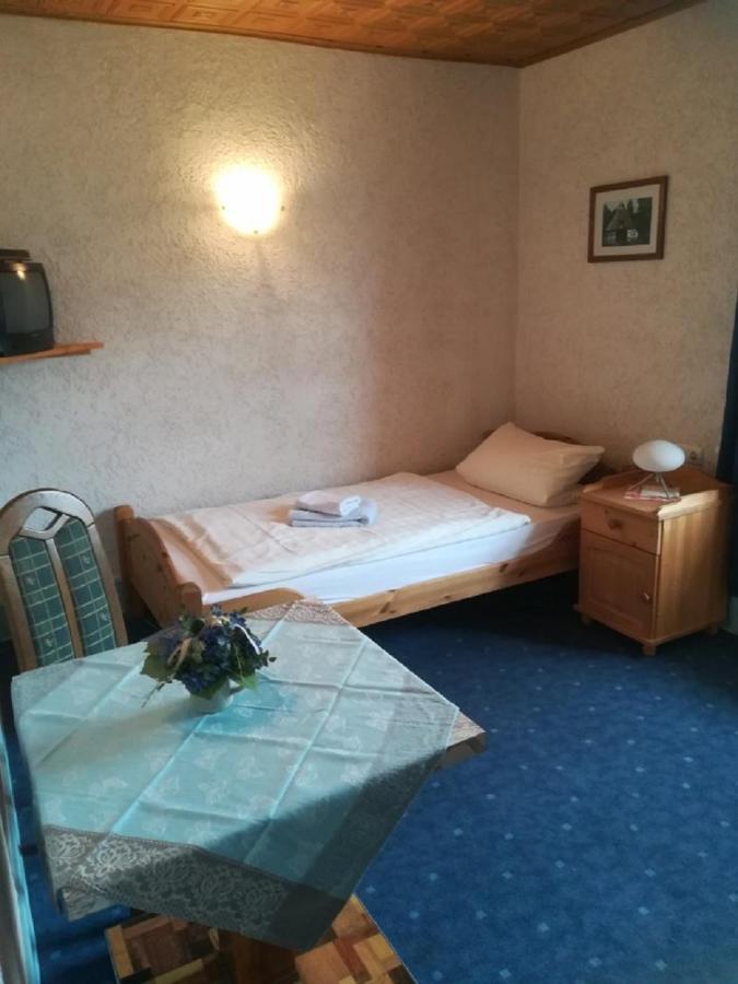 Reit- Und Ferienhof Emstal Фрицлар Экстерьер фото